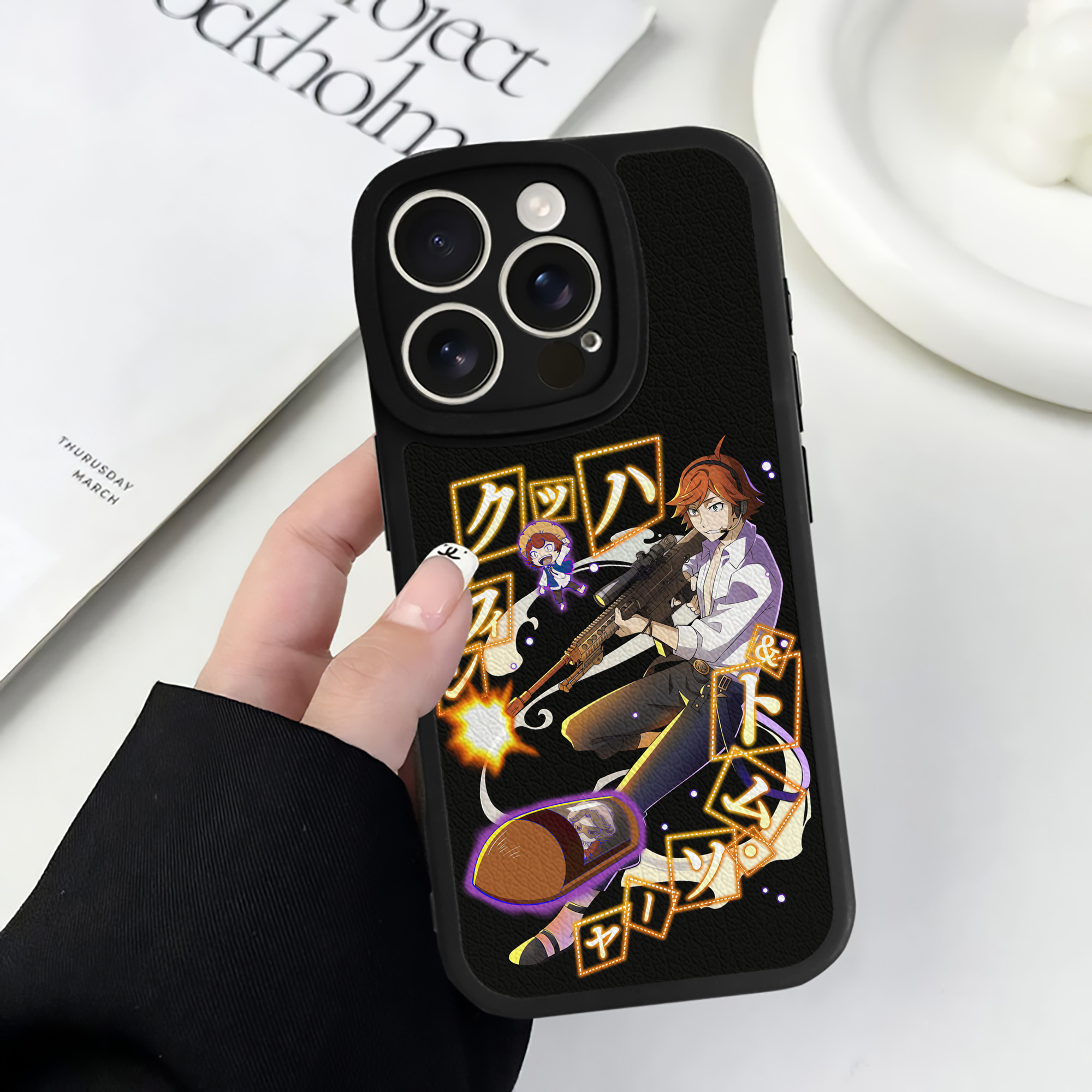 （画像用） 文豪ストレイドッグス Bungo Stray Dogs 【iPhone 16シリーズ対応】シリコンスマホケース（レザー調） 材質：シリコン